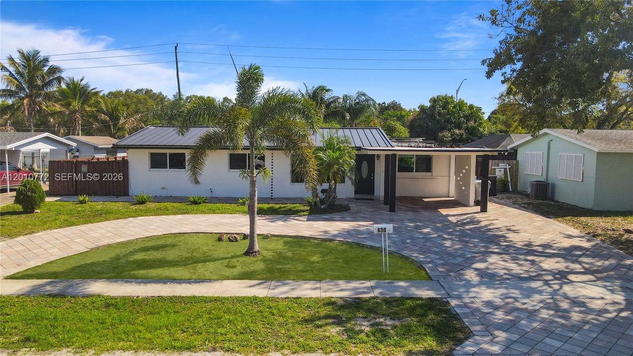 For Rent: $4,500 (4 beds, 2 baths, 1261 Square Feet)