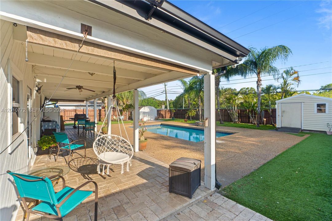 For Rent: $4,500 (4 beds, 2 baths, 1261 Square Feet)