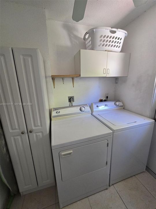 Recientemente alquilado: $2,650 (2 camas, 2 baños, 1152 Pies cuadrados)