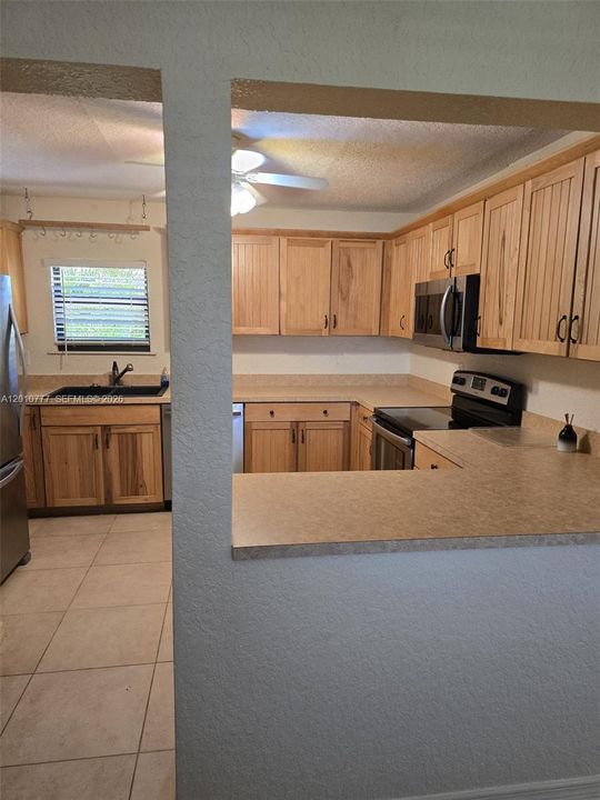 Recientemente alquilado: $2,650 (2 camas, 2 baños, 1152 Pies cuadrados)