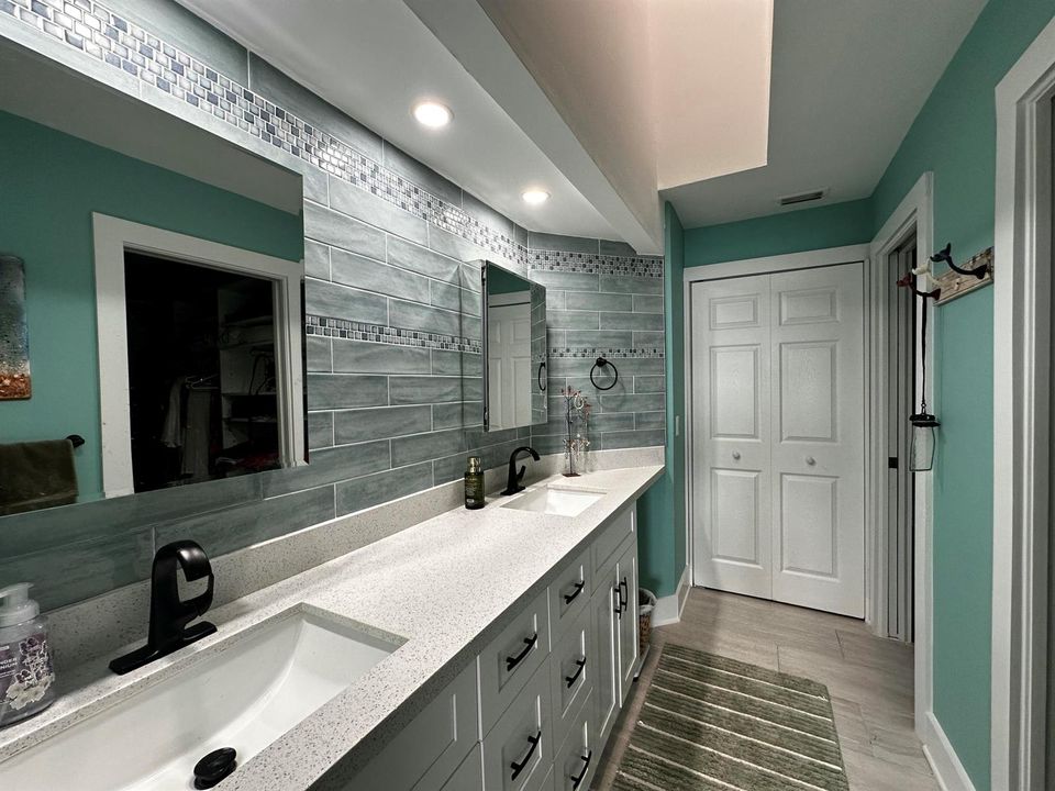 En Suite Bathroom