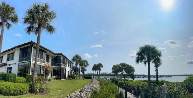 6142 SE Landing Way Unit 16