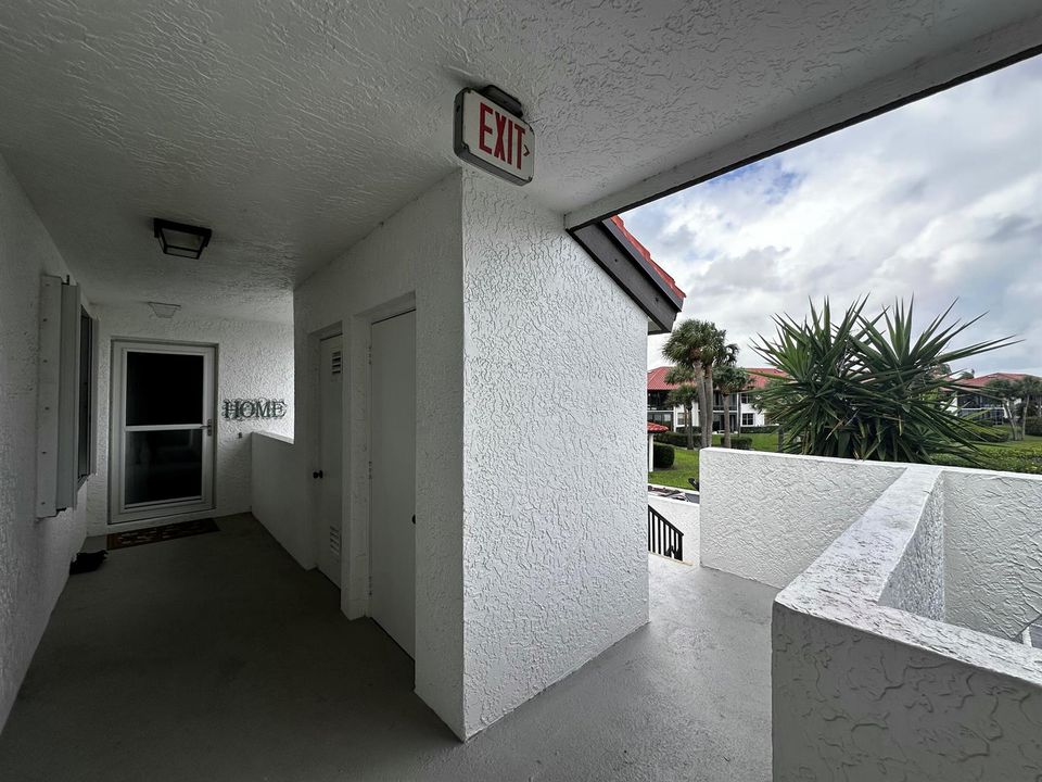 Front Door & Steps