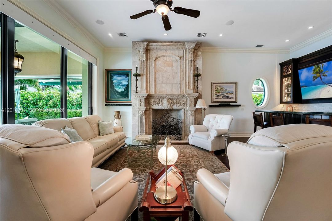 For Sale: $7,500,000 (3 beds, 2 baths, 4619 Square Feet)