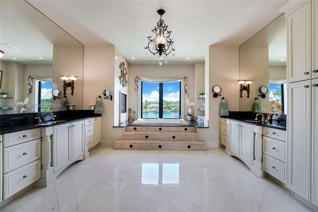 For Sale: $7,500,000 (3 beds, 2 baths, 4619 Square Feet)