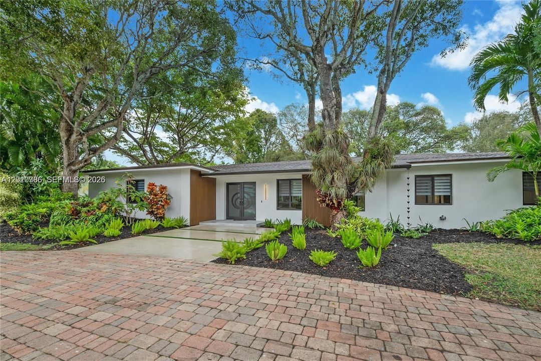 For Sale: $1,474,000 (4 beds, 3 baths, 2426 Square Feet)