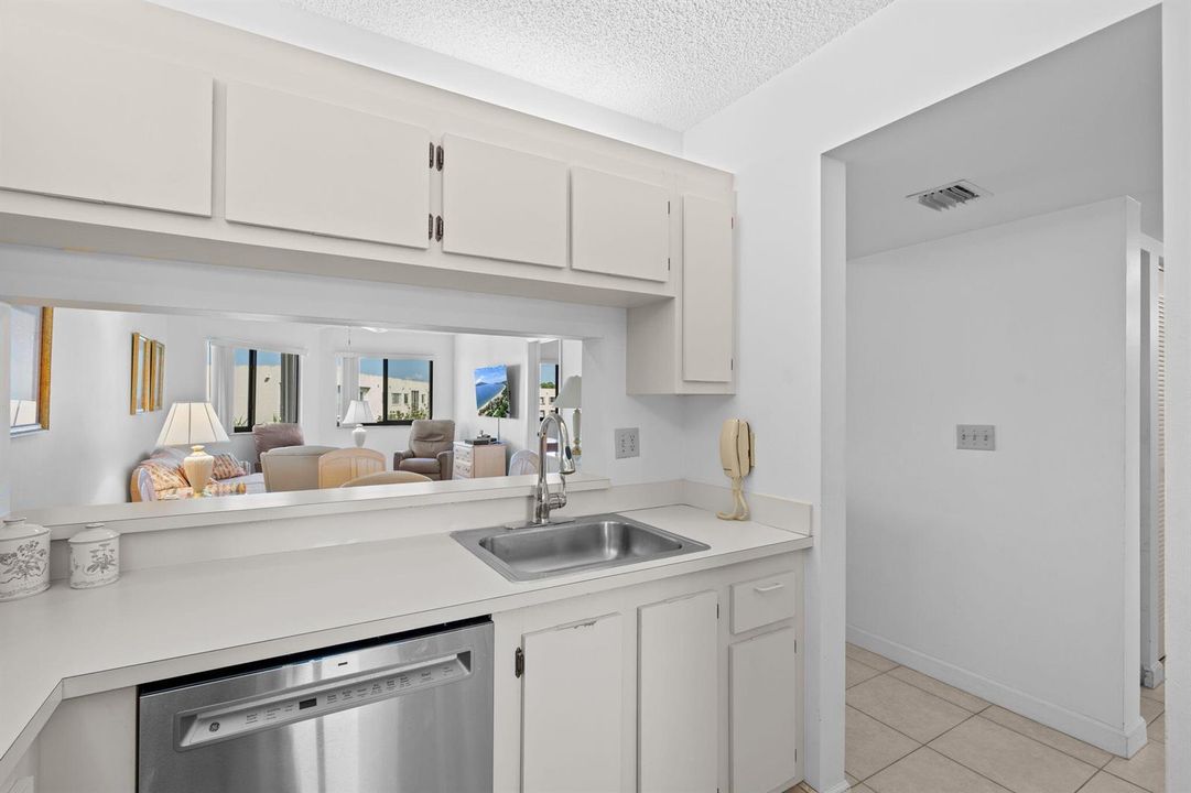 Kitchen 3