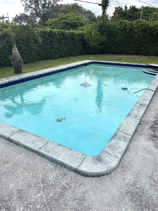 Activo con contrato: $1,075,000 (3 camas, 2 baños, 1761 Pies cuadrados)