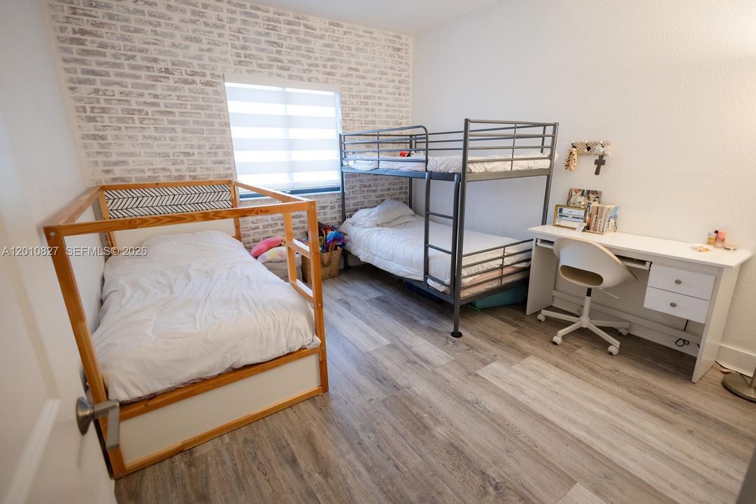 Active With Contract: $550,000 (4 beds, 2 baths, 1812 Square Feet)