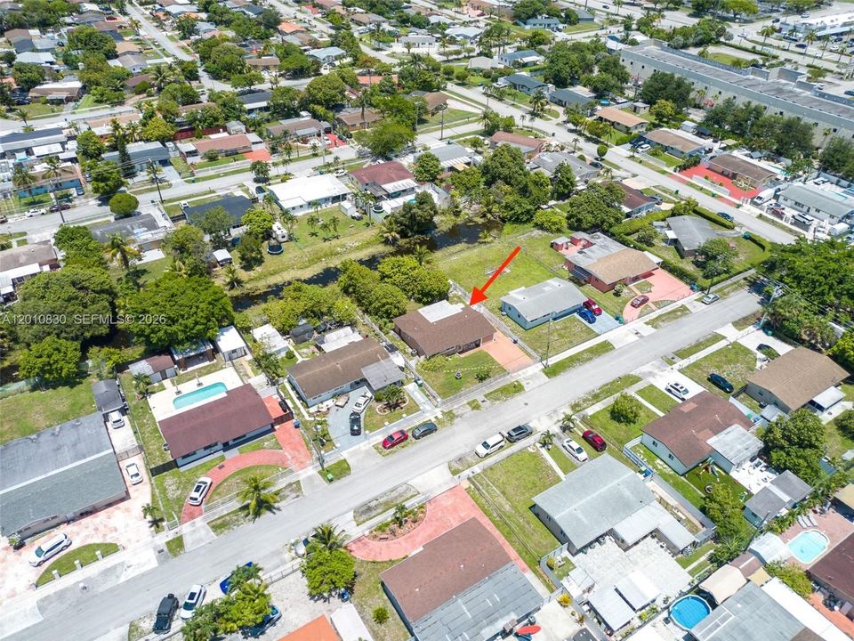 For Sale: $650,000 (4 beds, 3 baths, 1898 Square Feet)