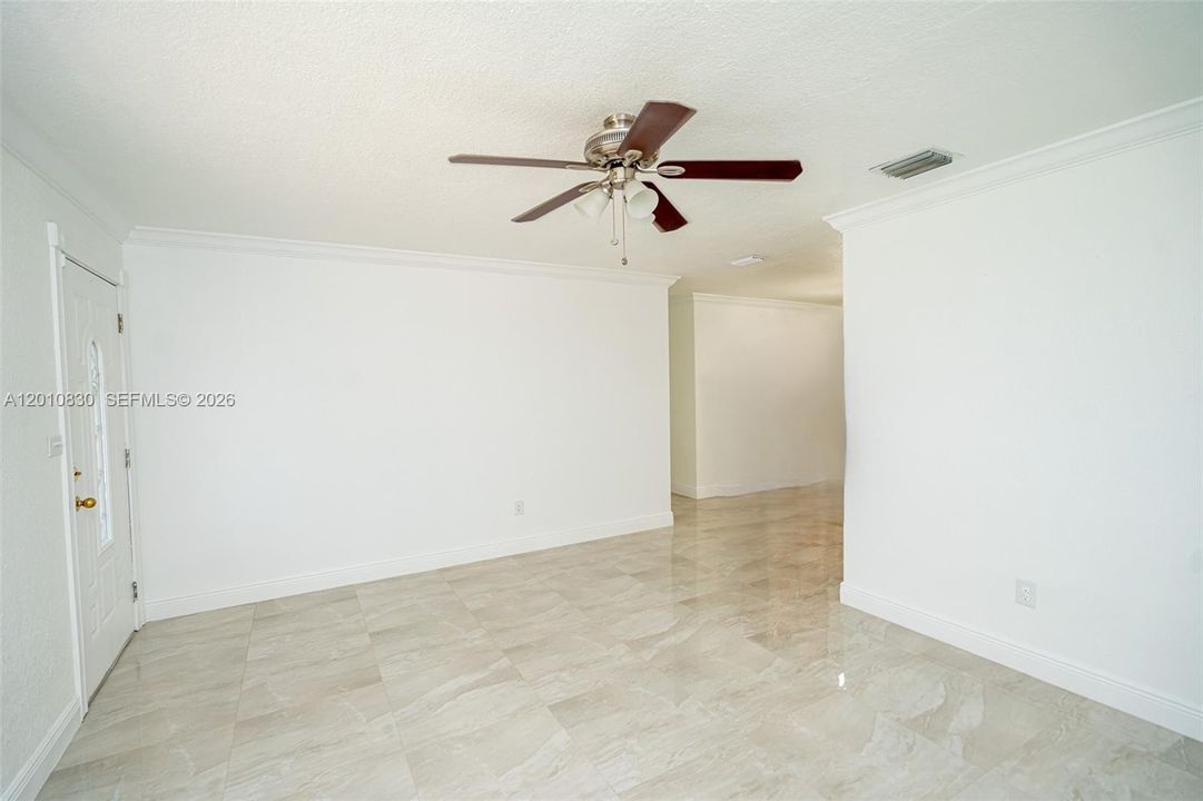 For Sale: $650,000 (4 beds, 3 baths, 1898 Square Feet)