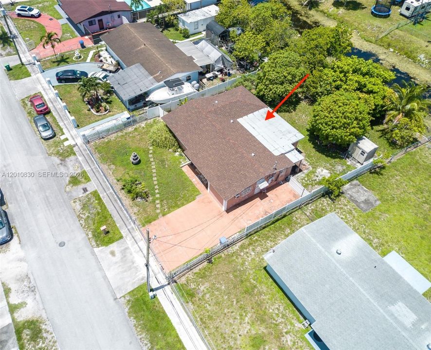 For Sale: $650,000 (4 beds, 3 baths, 1898 Square Feet)