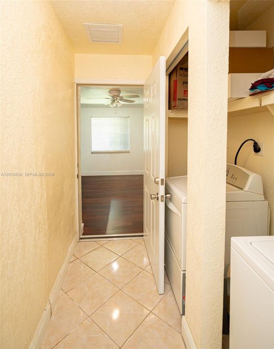 BEDROOM WITH/KITCHEN