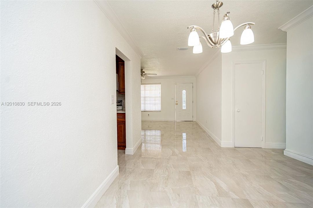 For Sale: $650,000 (4 beds, 3 baths, 1898 Square Feet)