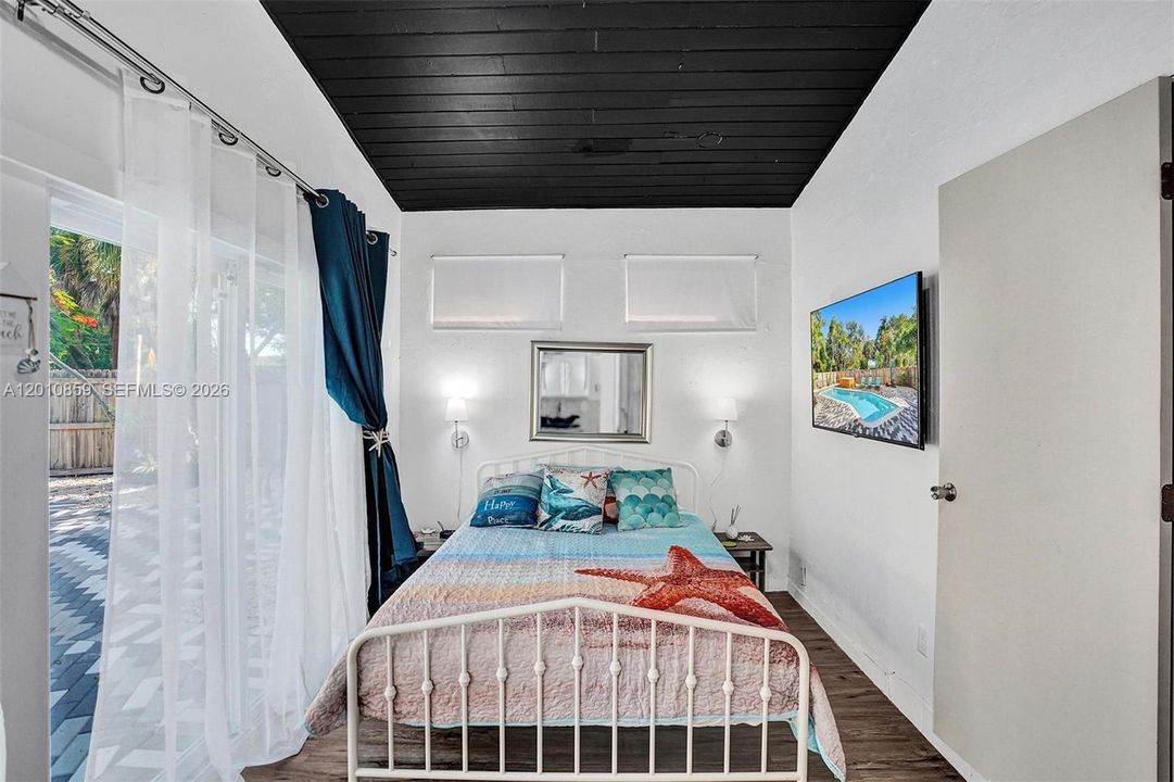 В аренду: $7,500 (3 спален, 2 ванн, 1010 Квадратных фут)