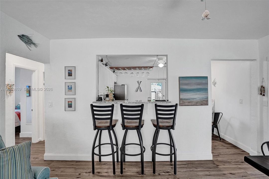 В аренду: $7,500 (3 спален, 2 ванн, 1010 Квадратных фут)