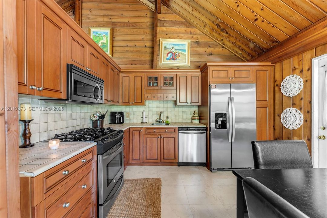 A FRAME CEILINGS..KNOTTY CYPRESS