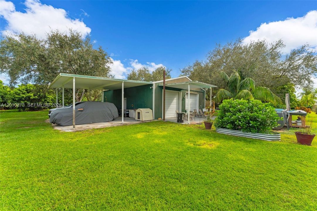 LOADED WITH OPTIONS FOR COVERED AREAS STALLS, CARPORT
