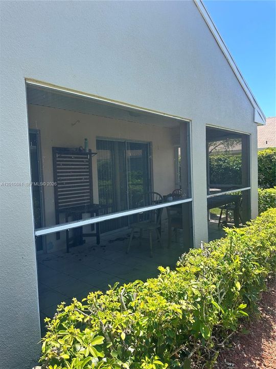 Activo con contrato: $230,000 (2 camas, 2 baños, 1057 Pies cuadrados)