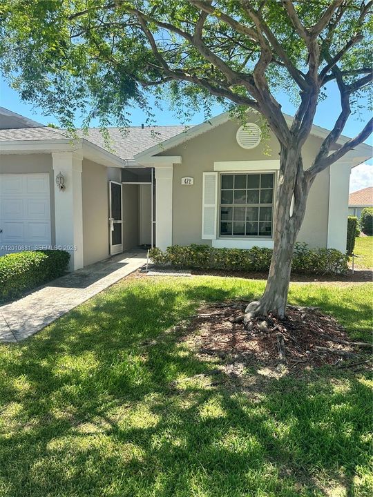 Activo con contrato: $230,000 (2 camas, 2 baños, 1057 Pies cuadrados)