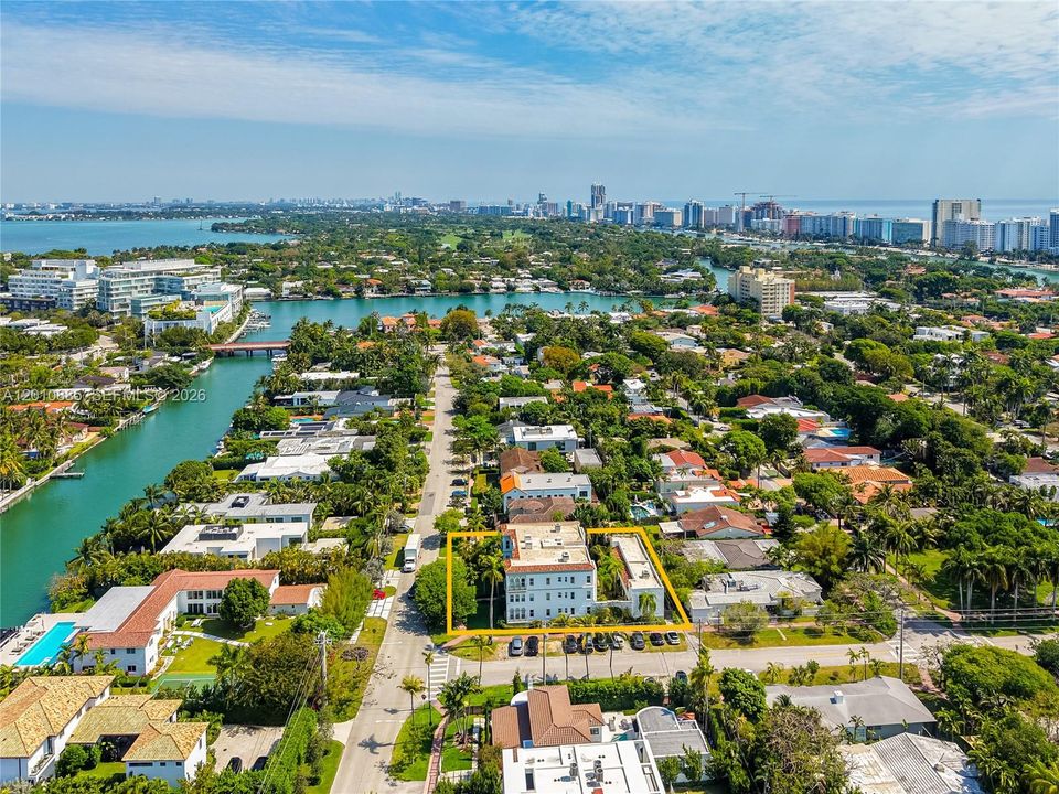 На продажу: $890,000 (3 спален, 1 ванн, 1393 Квадратных фут)