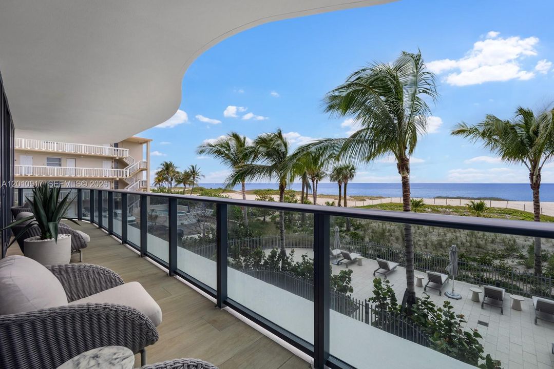 En Venta: $4,599,900 (3 camas, 3 baños, 3000 Pies cuadrados)