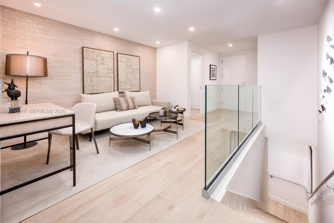 En Venta: $4,599,900 (3 camas, 3 baños, 3000 Pies cuadrados)
