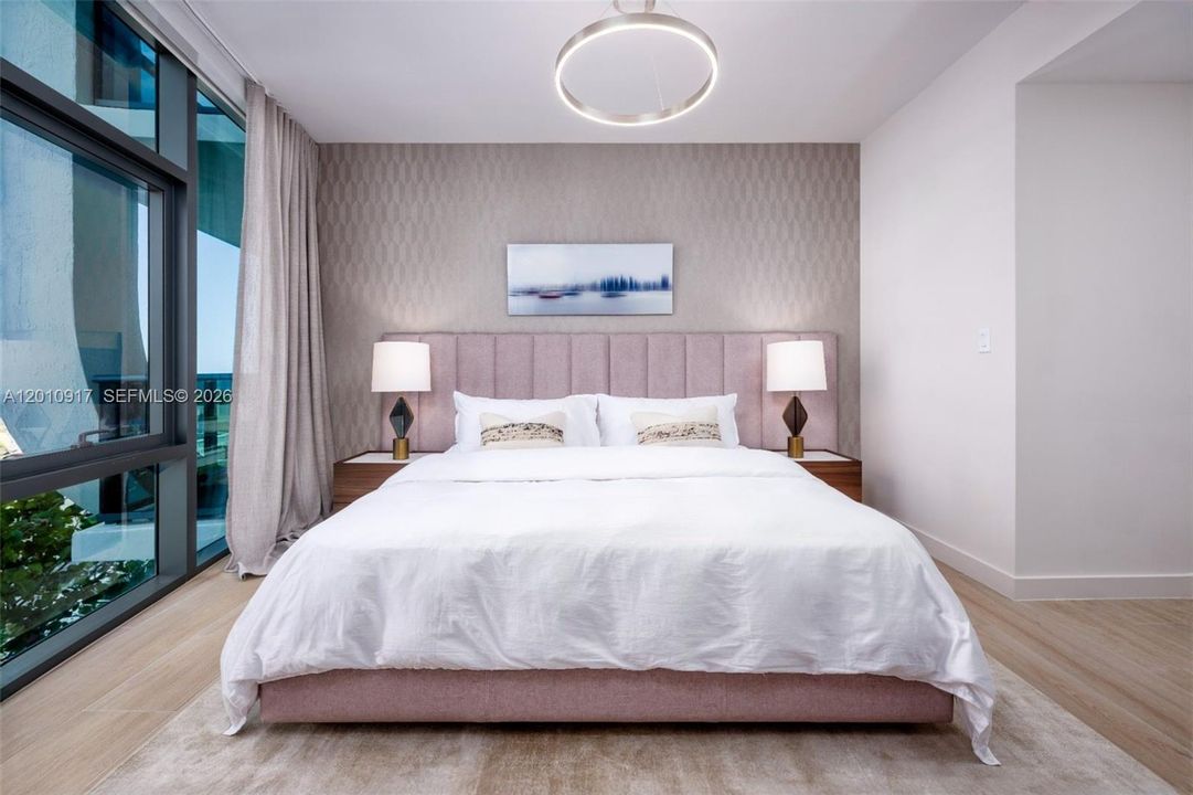 En Venta: $4,599,900 (3 camas, 3 baños, 3000 Pies cuadrados)