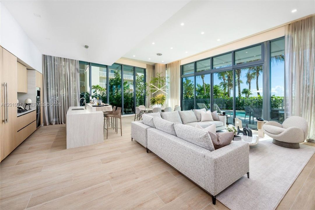 En Venta: $4,599,900 (3 camas, 3 baños, 3000 Pies cuadrados)