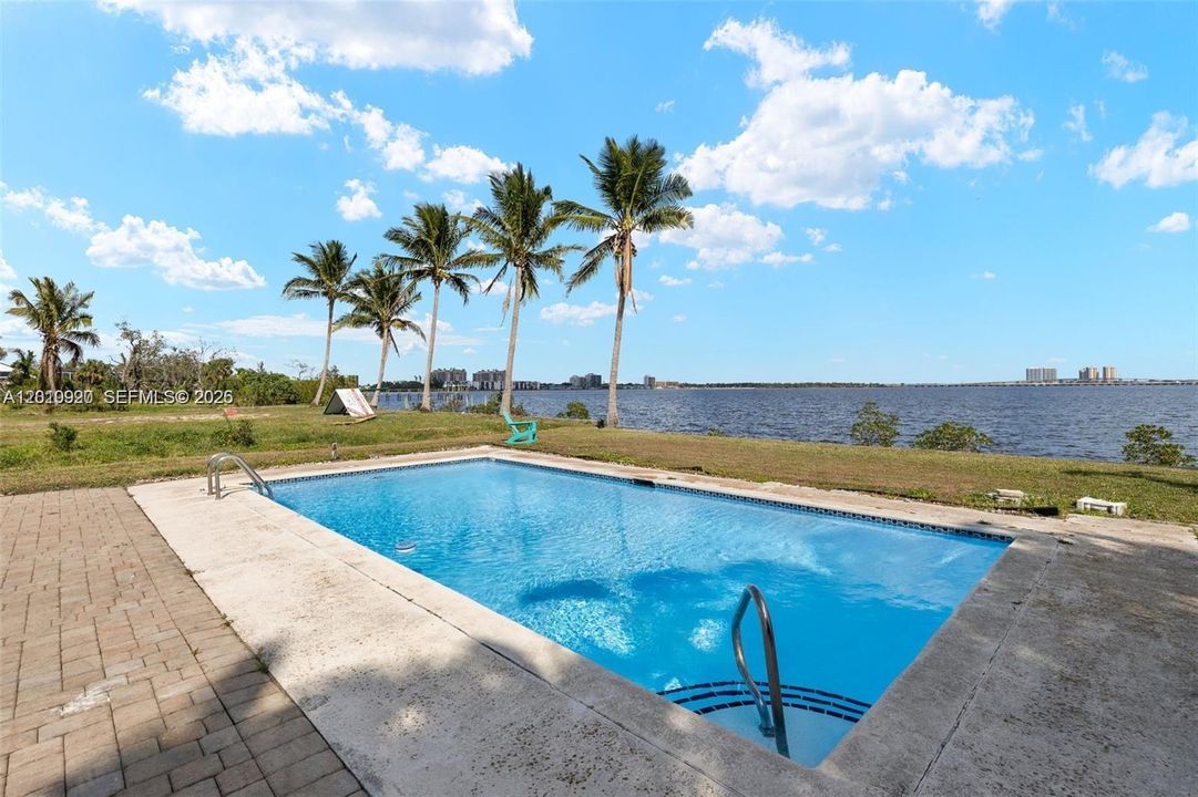 Recently Sold: $720,000 (2 beds, 2 baths, 0 Square Feet)