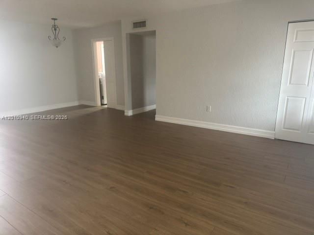 В аренду: $4,000 (4 спален, 2 ванн, 2100 Квадратных фут)
