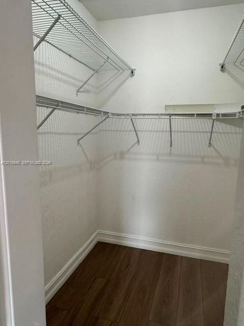 В аренду: $4,000 (4 спален, 2 ванн, 2100 Квадратных фут)