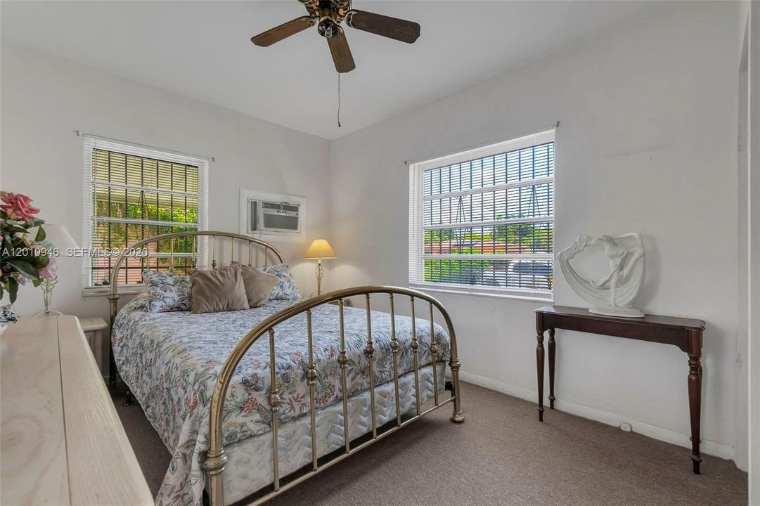 Activo con contrato: $569,999 (3 camas, 2 baños, 1350 Pies cuadrados)