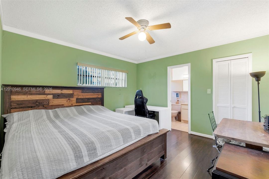 Activo con contrato: $569,999 (3 camas, 2 baños, 1350 Pies cuadrados)