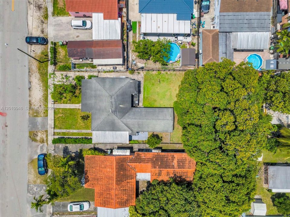 Activo con contrato: $569,999 (3 camas, 2 baños, 1350 Pies cuadrados)