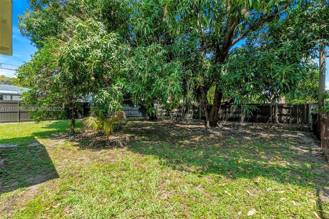 Activo con contrato: $569,999 (3 camas, 2 baños, 1350 Pies cuadrados)