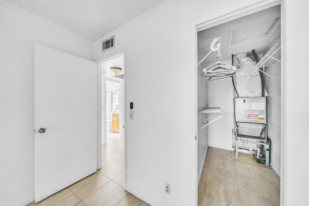 15 Bedroom B (2)