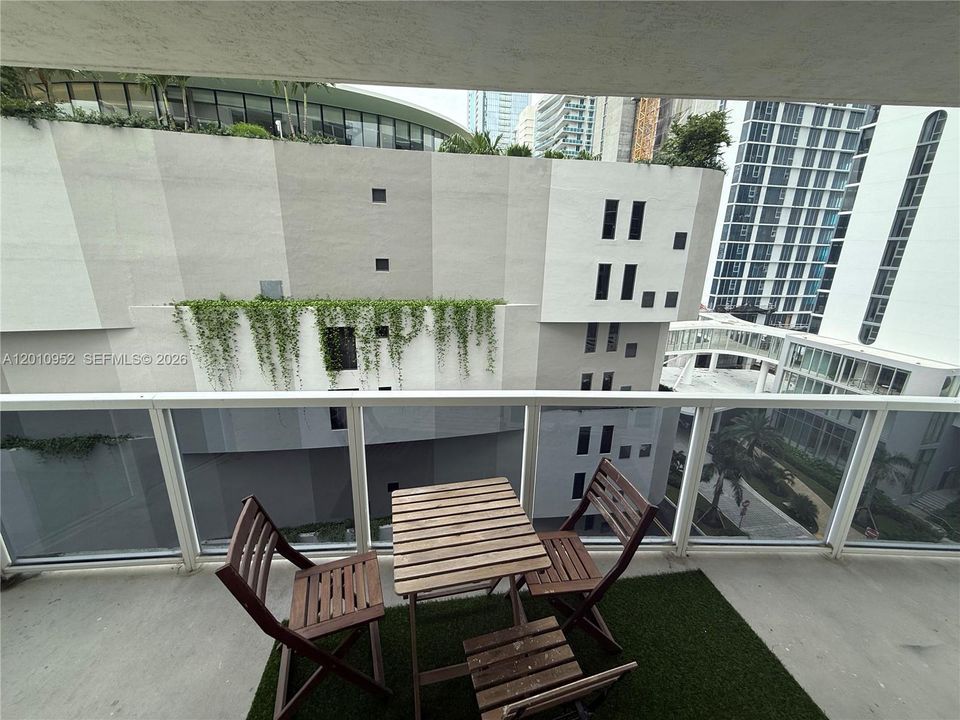 En Venta: $342,000 (1 camas, 1 baños, 663 Pies cuadrados)