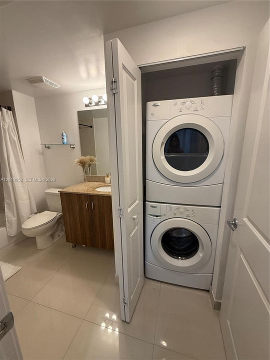 En Venta: $342,000 (1 camas, 1 baños, 663 Pies cuadrados)