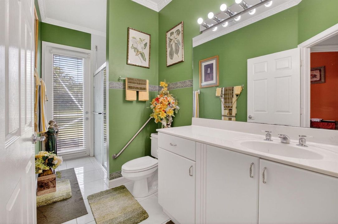 2nd bathroom