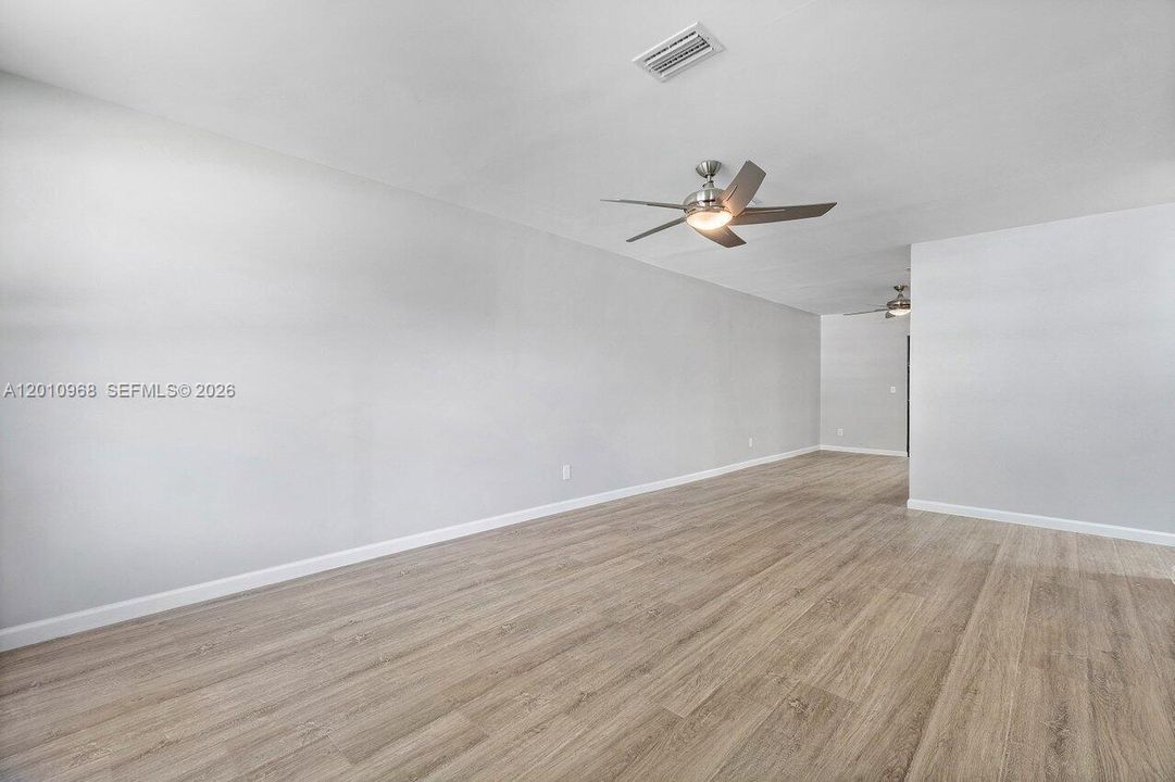 For Rent: $3,700 (3 beds, 2 baths, 1541 Square Feet)