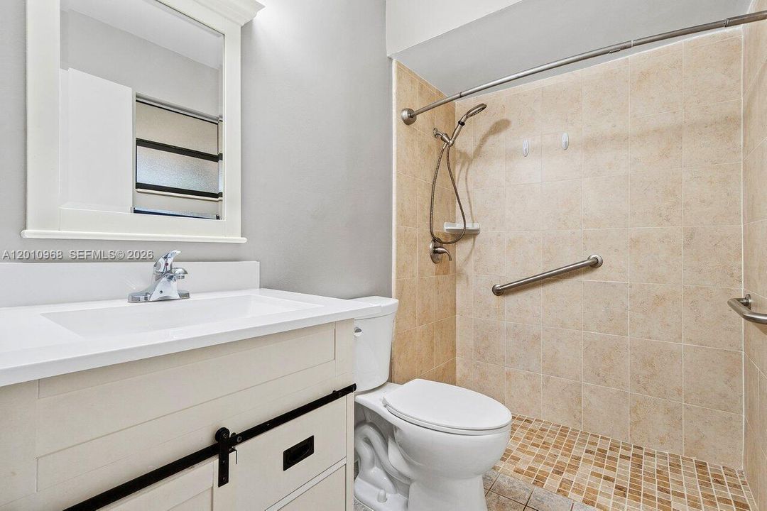 For Rent: $3,700 (3 beds, 2 baths, 1541 Square Feet)