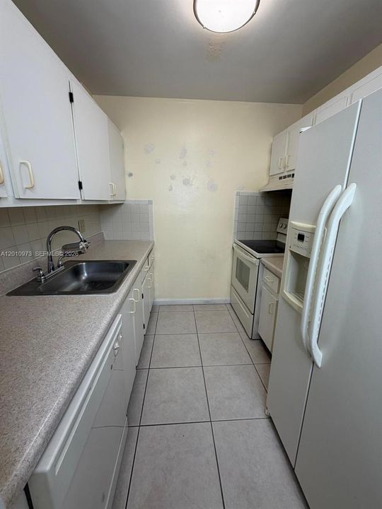 Activo con contrato: $399,000 (3 camas, 2 baños, 1218 Pies cuadrados)