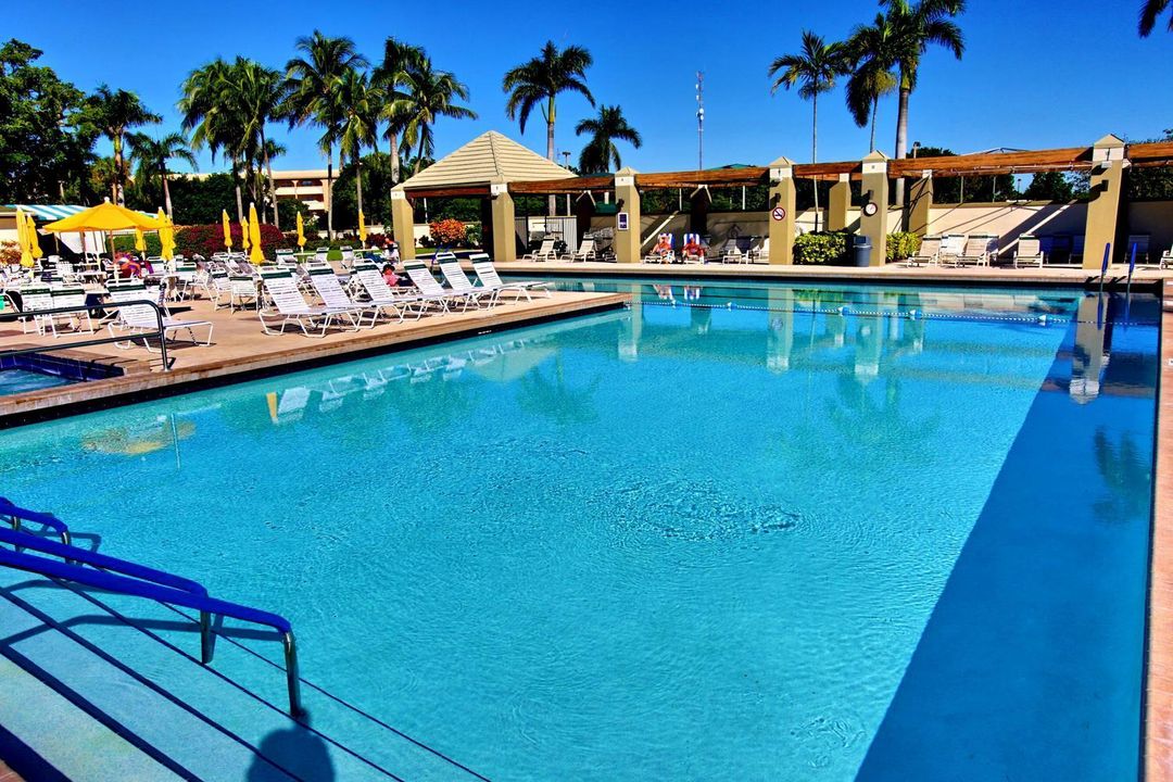 047-034-Community Pool-1500x1000