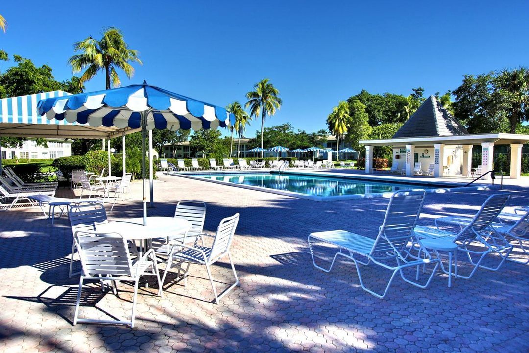 053-052-Tennis Center Pool-1500x1000