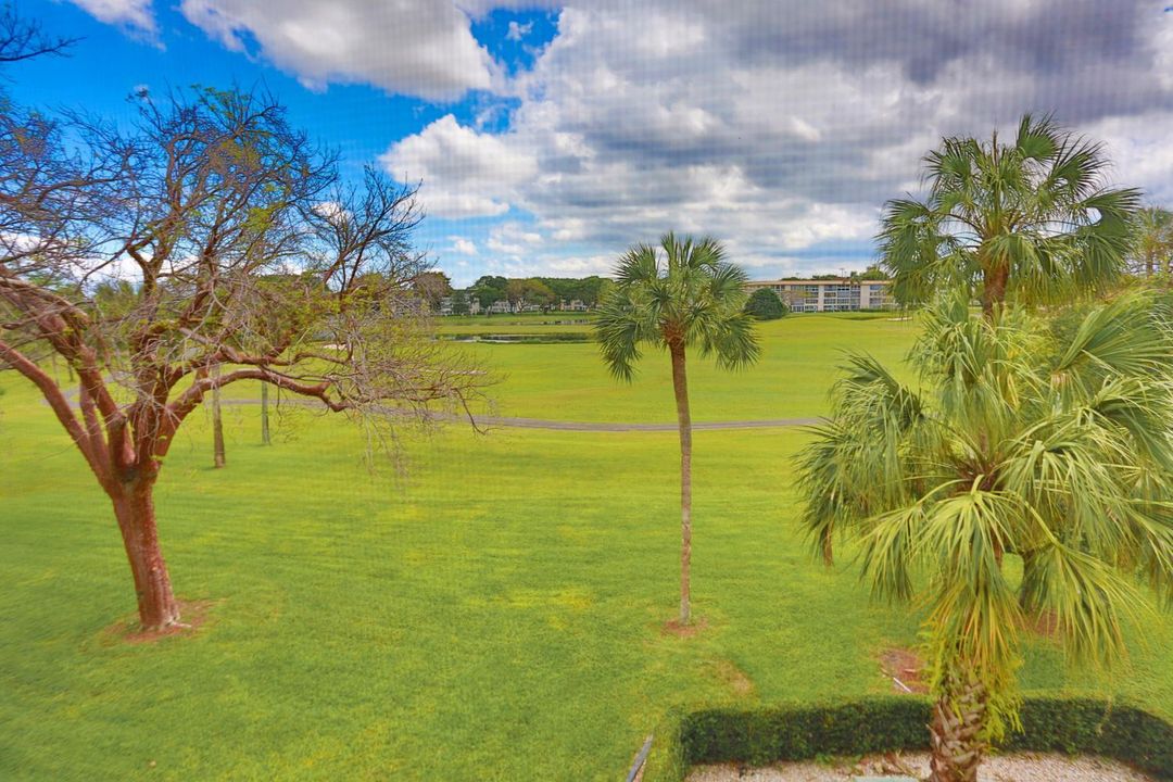 035-044-Patio View-1500x1000