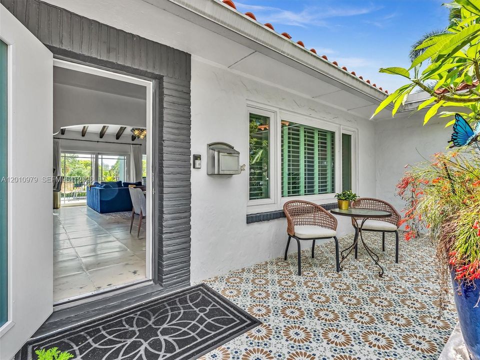 Activo con contrato: $1,495,000 (3 camas, 3 baños, 2456 Pies cuadrados)