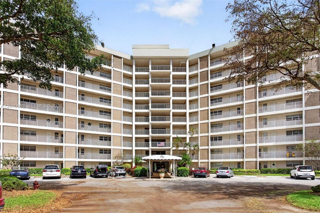 En Venta: $369,900 (3 camas, 2 baños, 1716 Pies cuadrados)