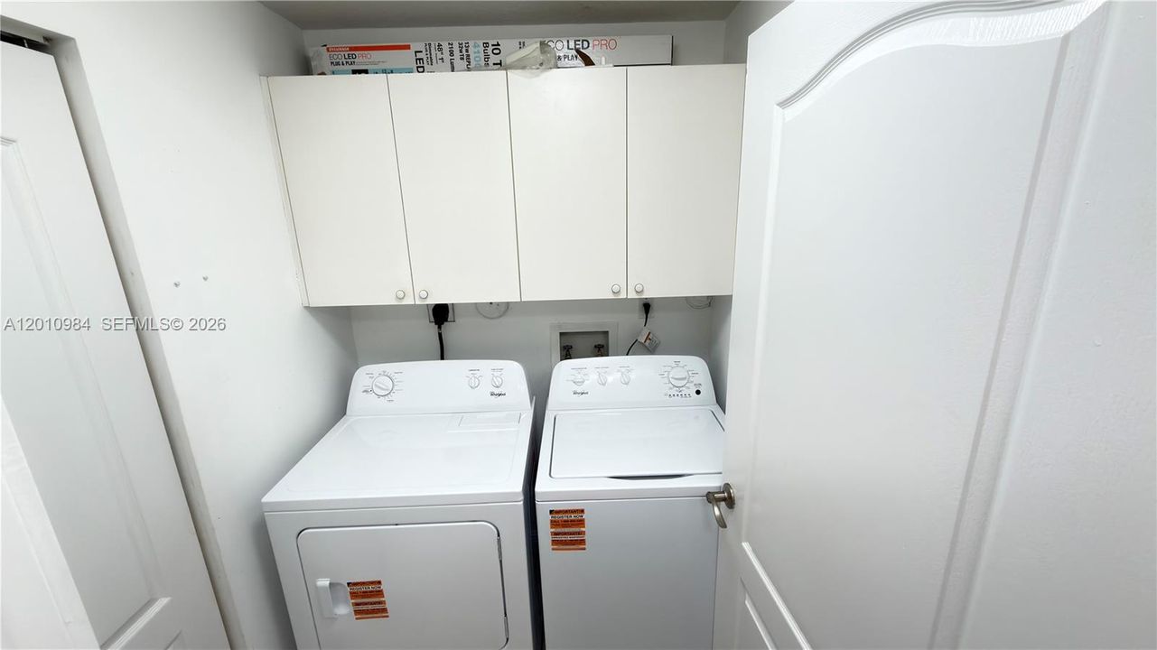 На продажу: $505,000 (3 спален, 2 ванн, 1700 Квадратных фут)