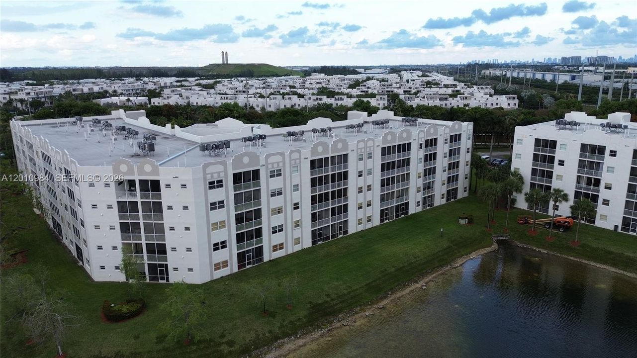 На продажу: $505,000 (3 спален, 2 ванн, 1700 Квадратных фут)
